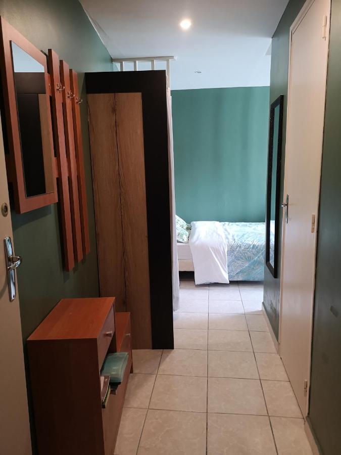 Ferienwohnung Chez Cathe Rieux-Minervois Exterior foto